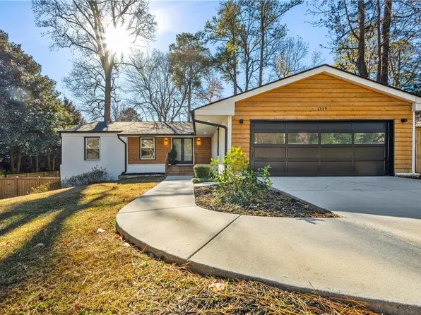 1339 Valley View Rd, Dunwoody, GA 30338