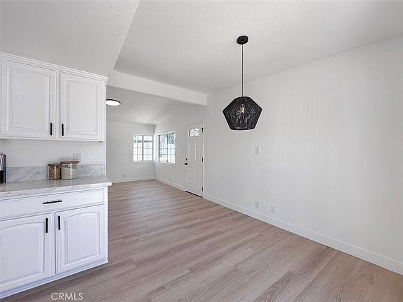 4th image of 1363 Amador Ave