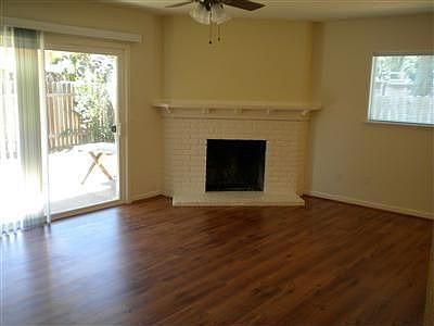 3rd image of 3952 Floral Dr