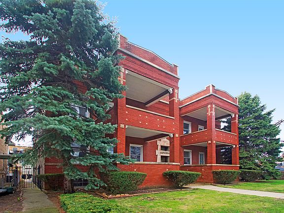2nd image of 5067 W Sunnyside Ave #2