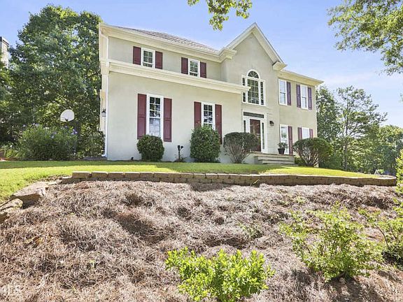 2nd image of 300 Sandalin Ln
