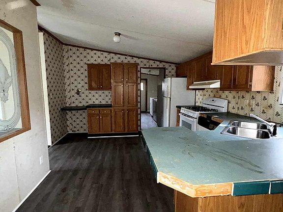 4th image of 34224 Whispering Ln