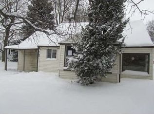 2711 Youngstown Lockport Rd, Ransomville, NY 14131