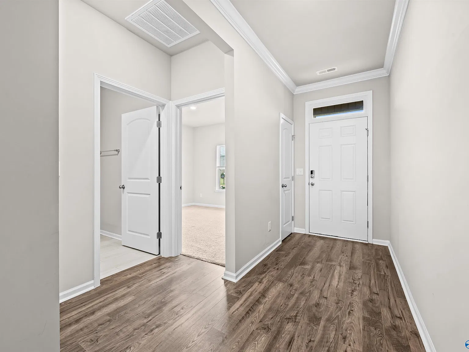 4 bed, 2.0 bath, 1884 sqft, $1,900 — Photo 3