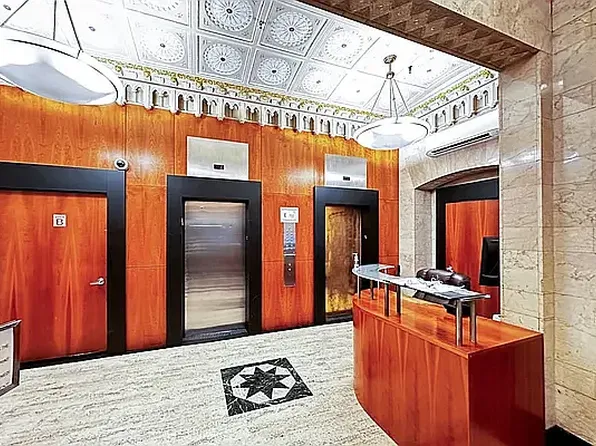 248 West 35th Street image 9 of 12