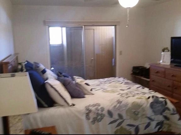 3rd image of 421 W Yukon Dr