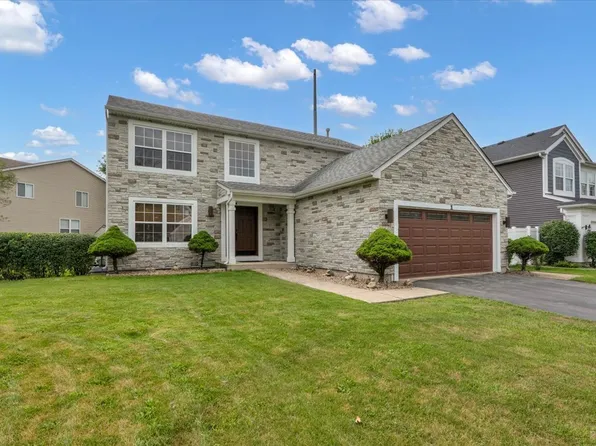 1 Stratford Ct, South Elgin, IL 60177
