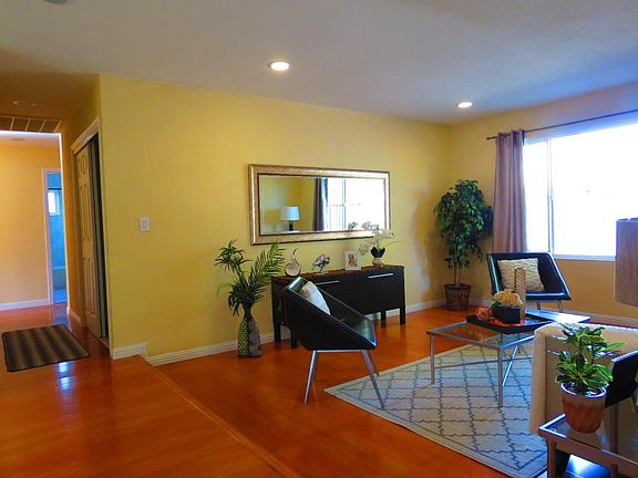 4th image of 5699 Tonopah Dr