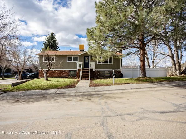 1316 W 8th St, Craig, CO 81625