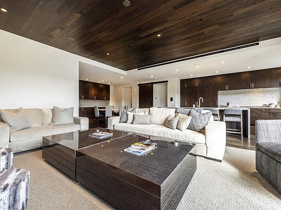 4th image of 8910 Empire Club Dr #503