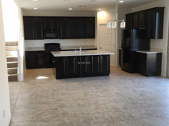 5th image of 7804 Hyde Park Ct