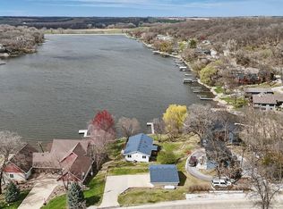 9273 Diamondhead Dr, Dexter, IA 50070