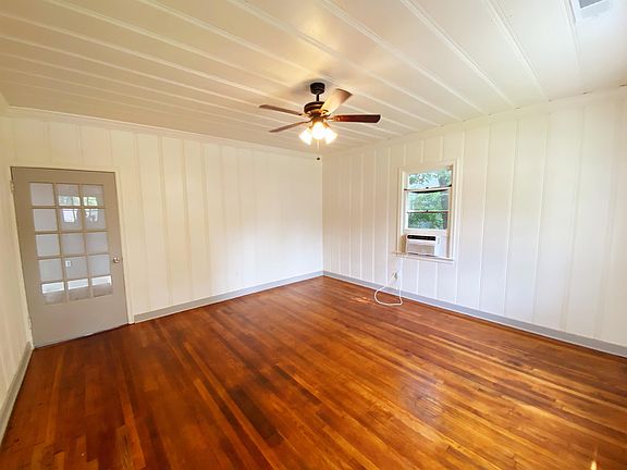 3rd image of 3800 Douglass Ave #1