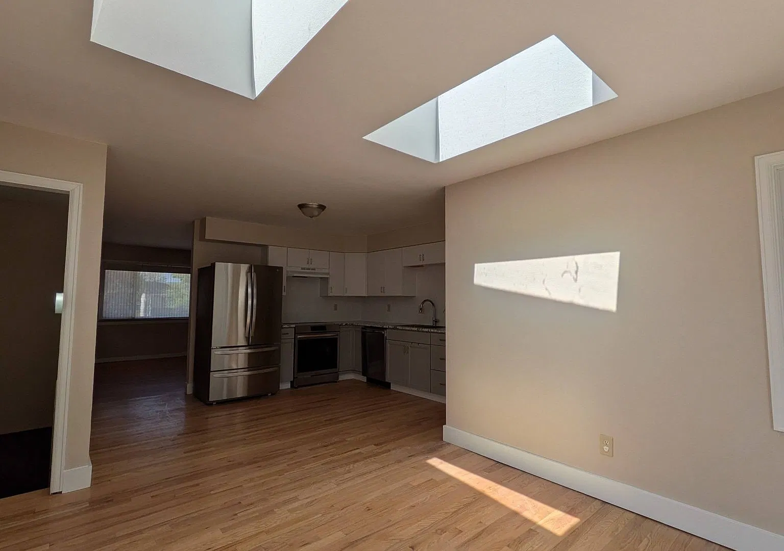 Spacious 4-Bedroom Ranch on Large Lot with Finished Basement — Photo 4