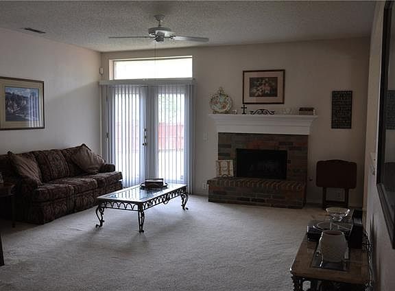 3rd image of 1253 Winston Dr