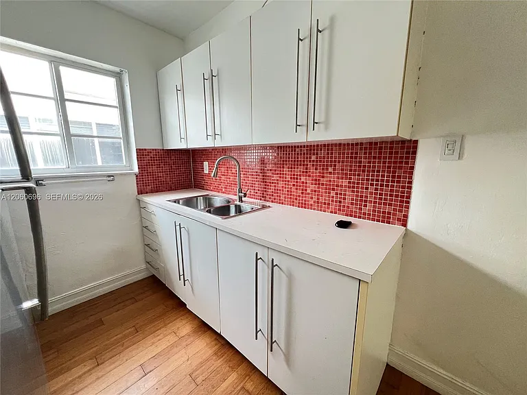 7315 Byron Ave #12 — Photo 2