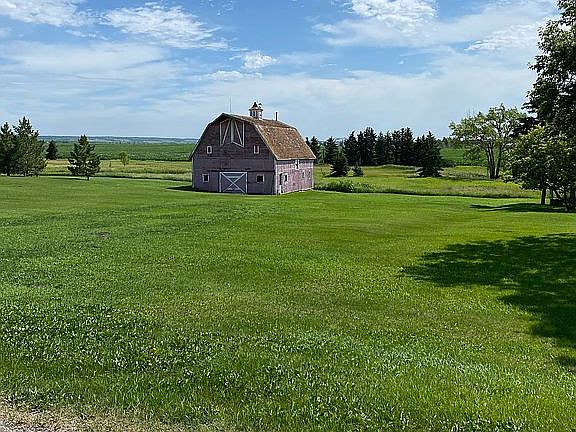 Pink barn