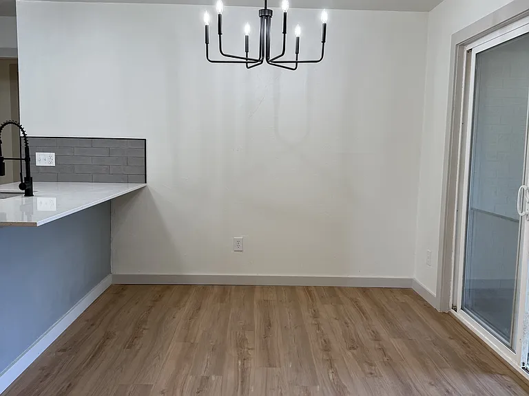4716 SE 47th St — Photo 3