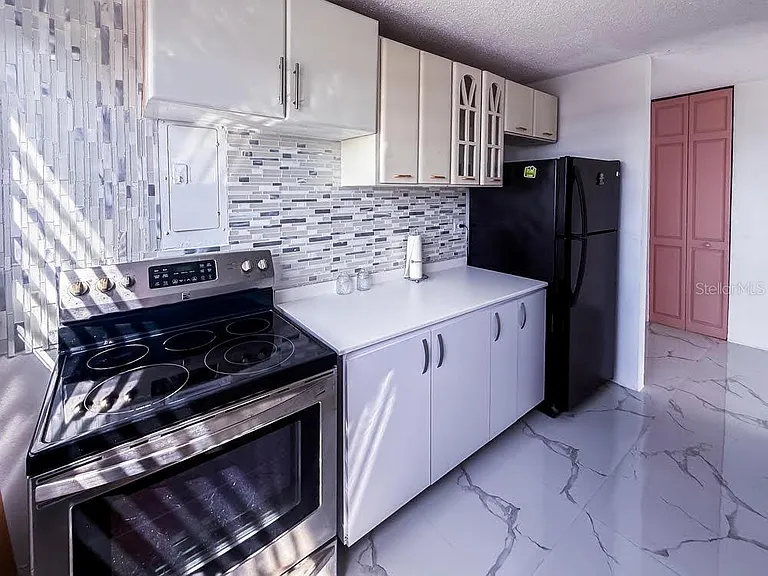 Miramar Towers 721 Hernandez St. #A-7 — Photo 11