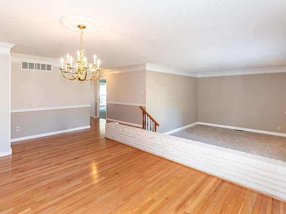 5th image of 12723 Whispering Hills Ln