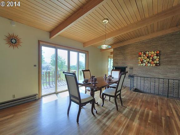 5th image of 5610 SE Shorewood Dr