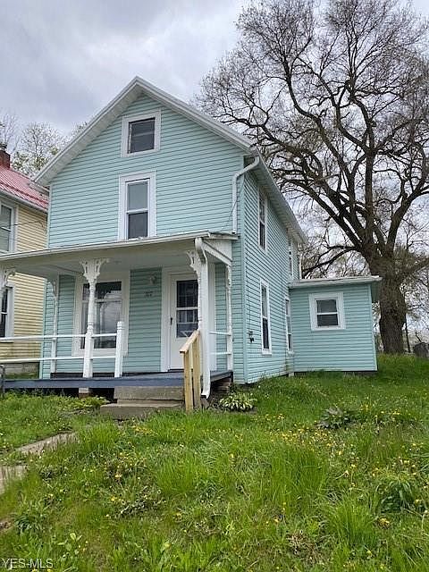 1st image of 107 W 10th St
