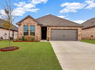 533 Cherry Hills Rd, Red Oak, TX 75154