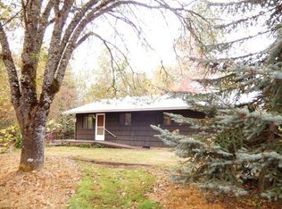 204 Fish Hatchery Rd, Grants Pass, OR 97527