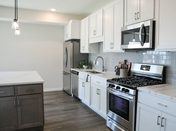 9460 Ulysses St NE #206