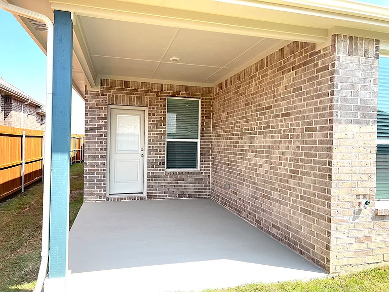 1717 Sparrow St — Photo 18