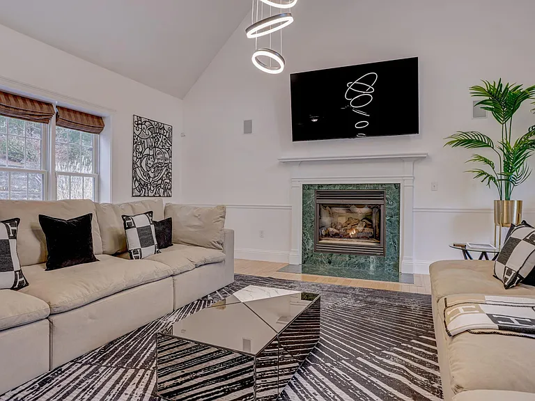 45 Silver Fox Rd — Photo 6