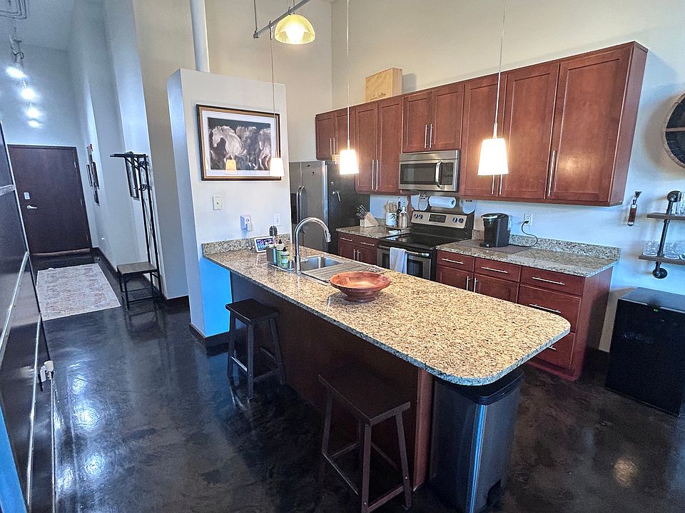 1st image of 309 E Market St Unit 303