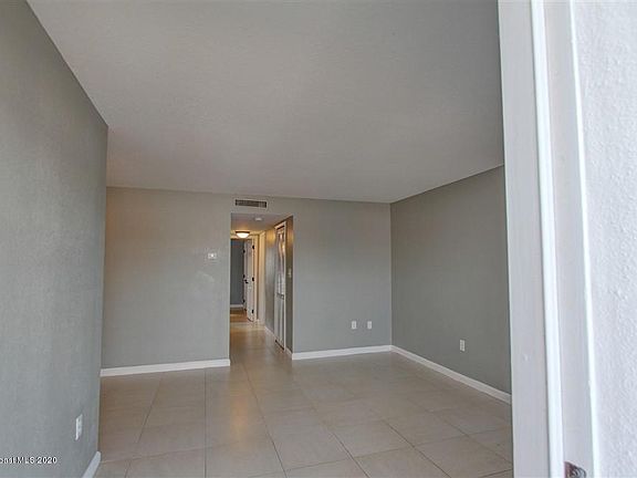 4th image of 130 Roosevelt Ave APT 206