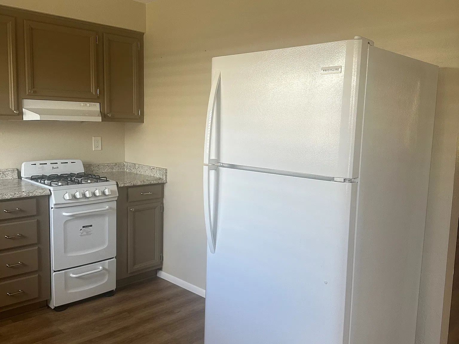 1 bed, 720 sqft, $1,250 — Photo 3