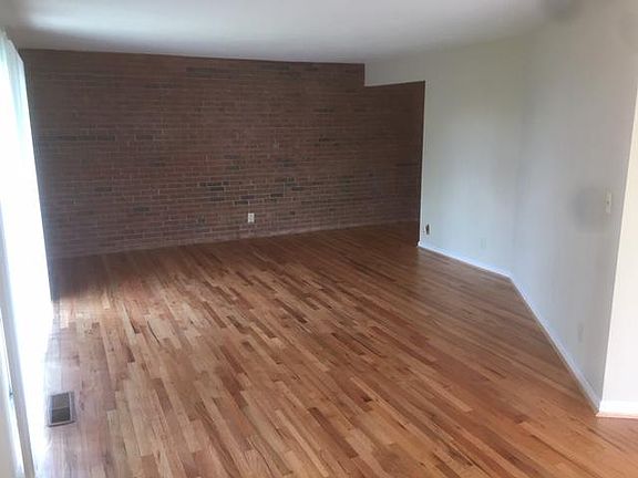 3rd image of 2851 Burkhart Ave #A