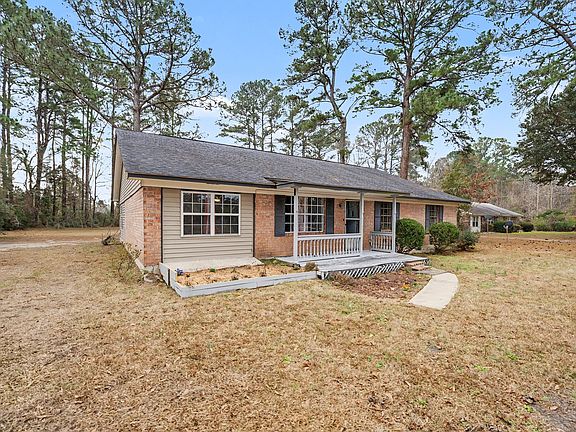 3rd image of 808 Old House Rd
