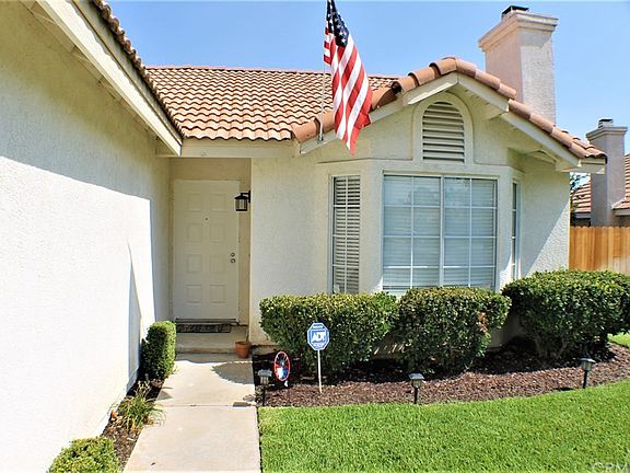 3rd image of 25462 Ceremony Ave
