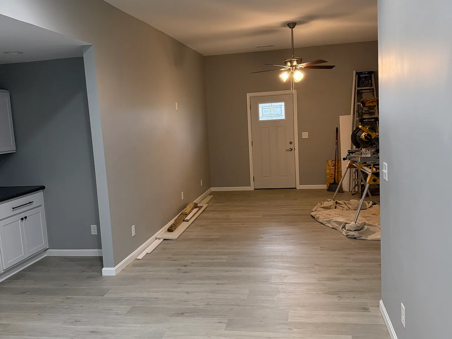 3 bed, 1.5 bath, 1284 sqft, $1,500 — Photo 4