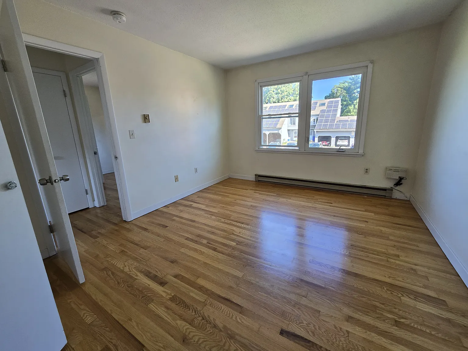 2 bed, $1,950 — Photo 4