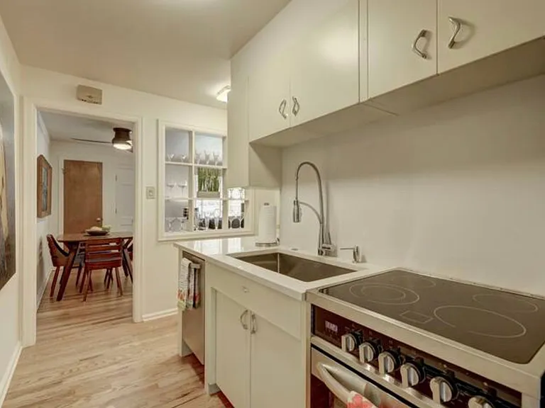 805 S Ogden St — Photo 16