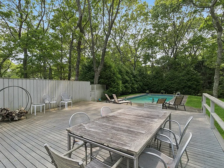 31 Montauk Ave — Photo 27