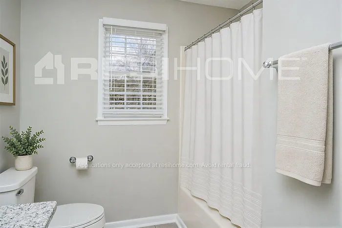 126 Greenwood Cir — Photo 10