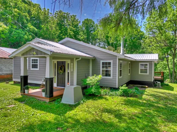 93 Collins Nursery Ln, Blairsville, GA 30512