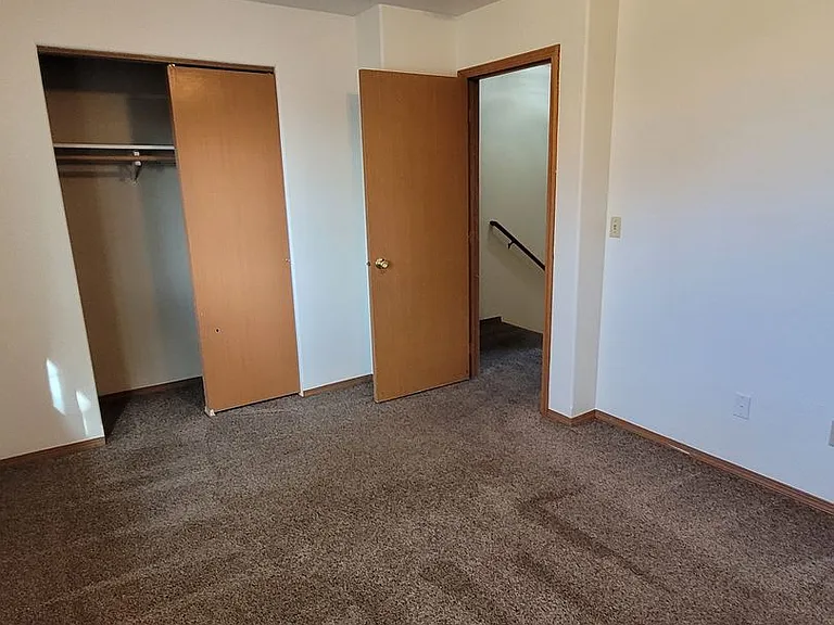 1830 W Crouse St — Photo 17