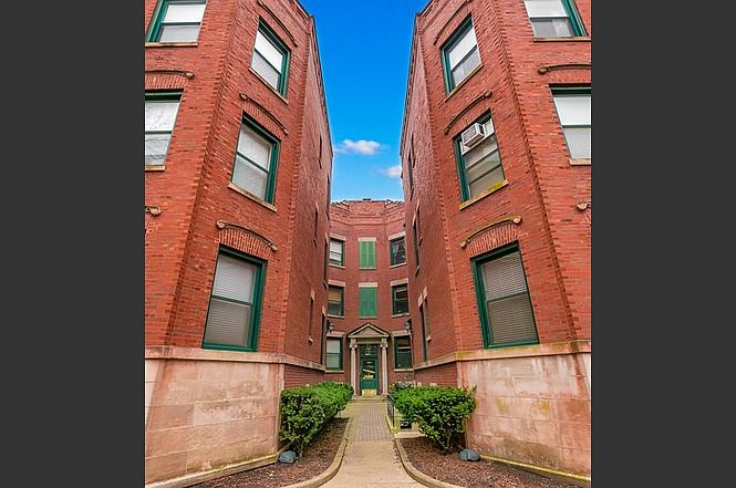 1st image of 2817 N Cambridge Ave APT 3