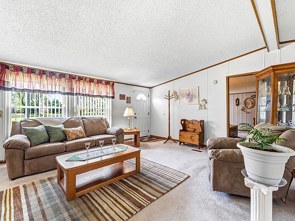 4th image of 10175 R Ave E