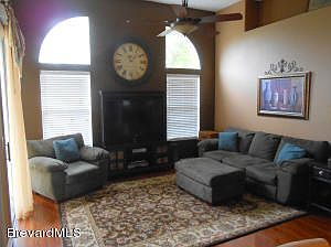 3rd image of 4531 Portage Trl