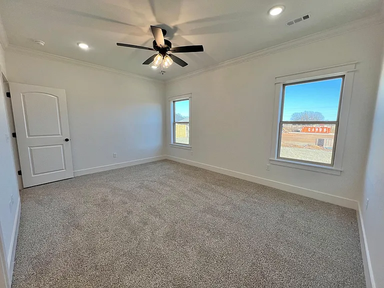 942 Sugar Pine St — Photo 14