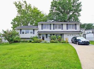 10 Sterling Ct, Perth Amboy, NJ 08861