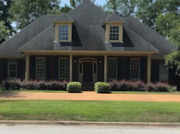 3059 Yorktown Dr, Tuscaloosa, AL 35406